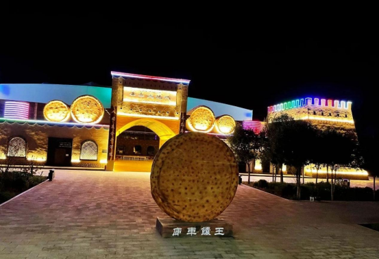 Professionelt lydforstærkende etui --TRS AUDIO boost Xinjiang Kuche Da Nang City blev et pragtfuldt natmarked