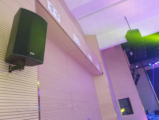 GL-208 dual 8 นิ้ว line array ประจำการใน Aksu Education College ให้เสียงคุณภาพสูง