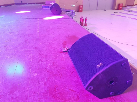 GL-208 dual 8-inch line array stationed in Aksu Education College, providing high-quality sound reinforcement effects