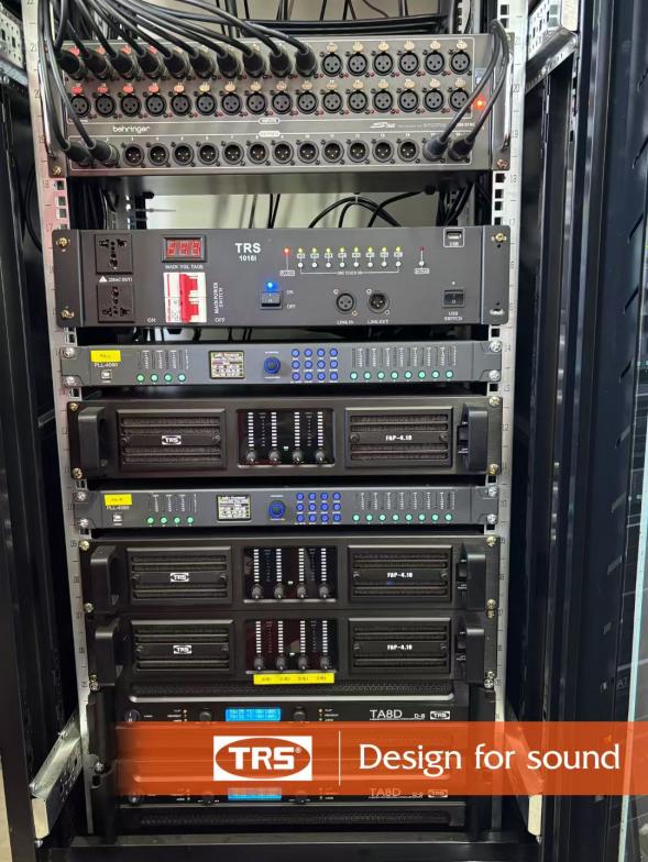 Channel 1800W Amplifier for Line Array System2